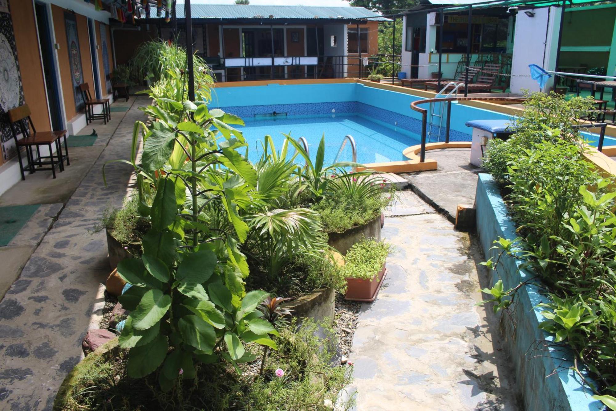 Hippies Colony - Travellers Home Sauraha Exterior foto